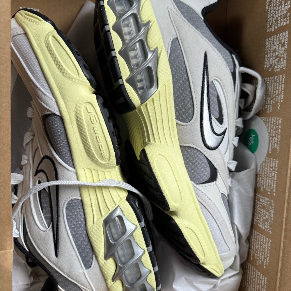 Women Nike zoom air fire US 8